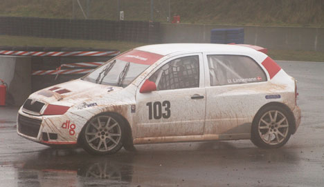 Linnemann dukkede ud af tågen og gav fuld gas på RC-stadionet i Oschersleben.